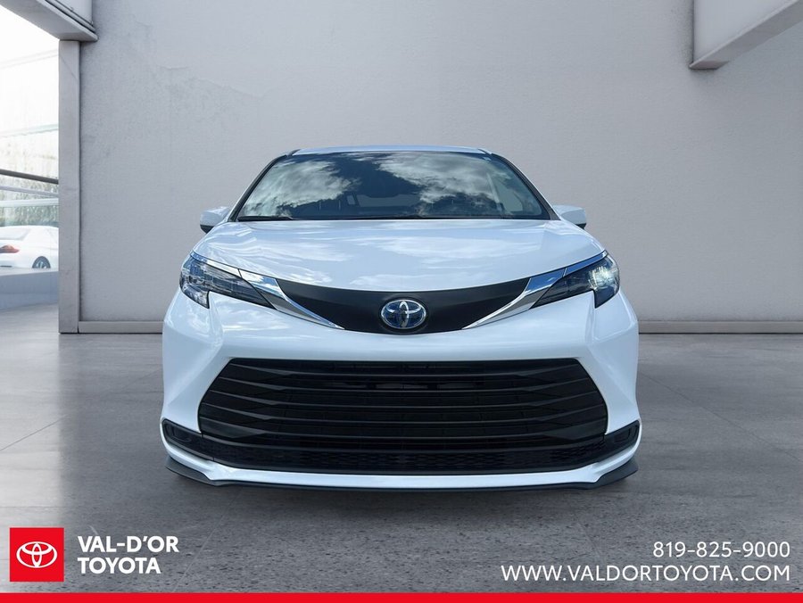 Toyota Sienna LE TA 8 places 2025 2025 Blanc