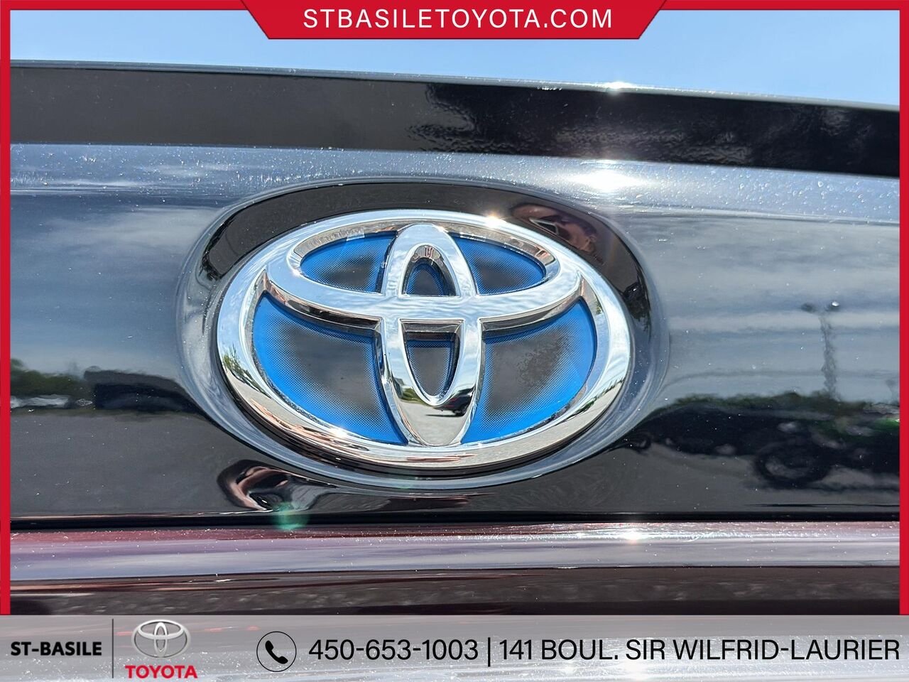 2024 TOYOTA Corolla Hybrid Midnight Black Metallic Saint-Basile-le-Grand - photo #4