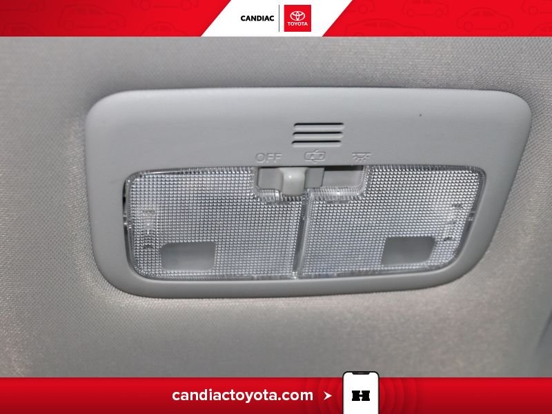 Toyota Corolla 2017 Blanc Saint-Eustache - photo #29