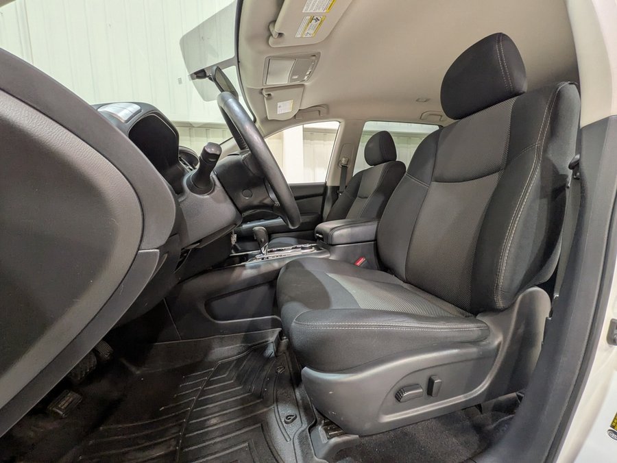 Nissan Pathfinder 4x4 SV Tech 2020 Blanc