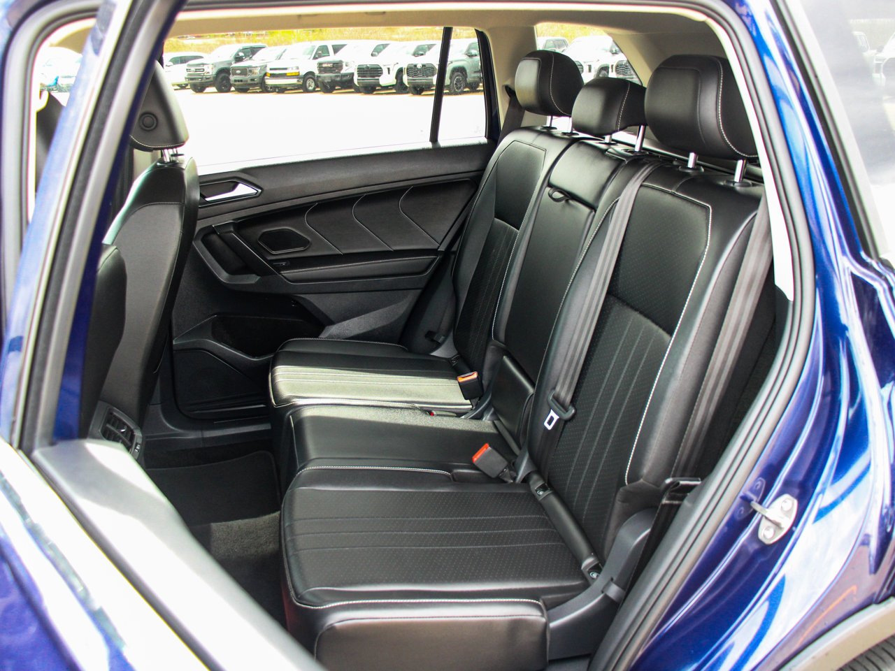 2024 Volkswagen Tiguan Comfortline 4MOTION Blue Sherwood Park - photo #29