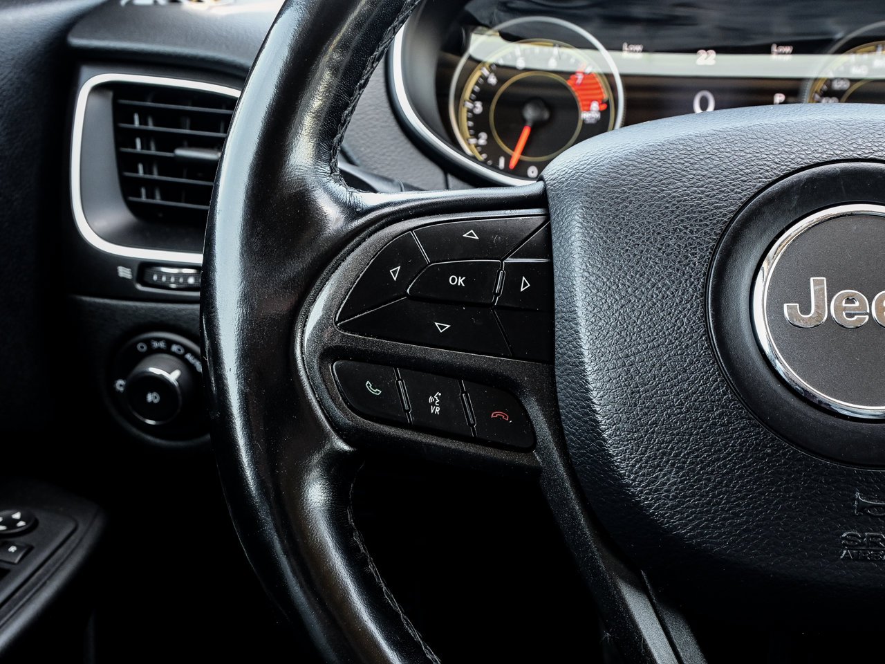 2020 Jeep Cherokee Trailhawk 4x4 Grey Sherwood Park - photo #21