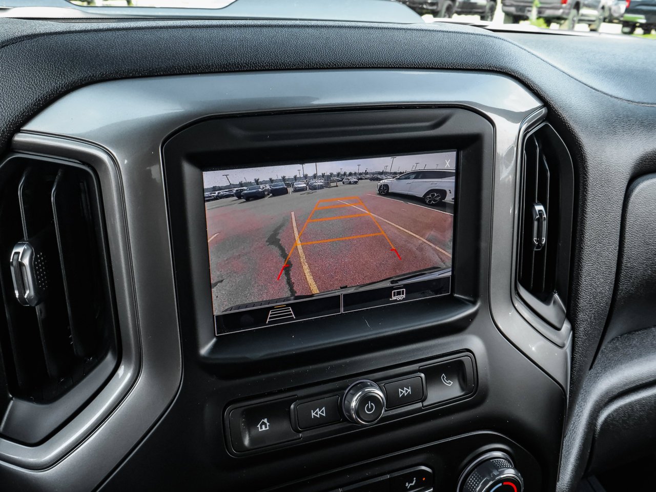 2024 Chevrolet Silverado 1500 4WD Crew Cab 147 Custom Trail Boss White Sherwood Park - photo #29