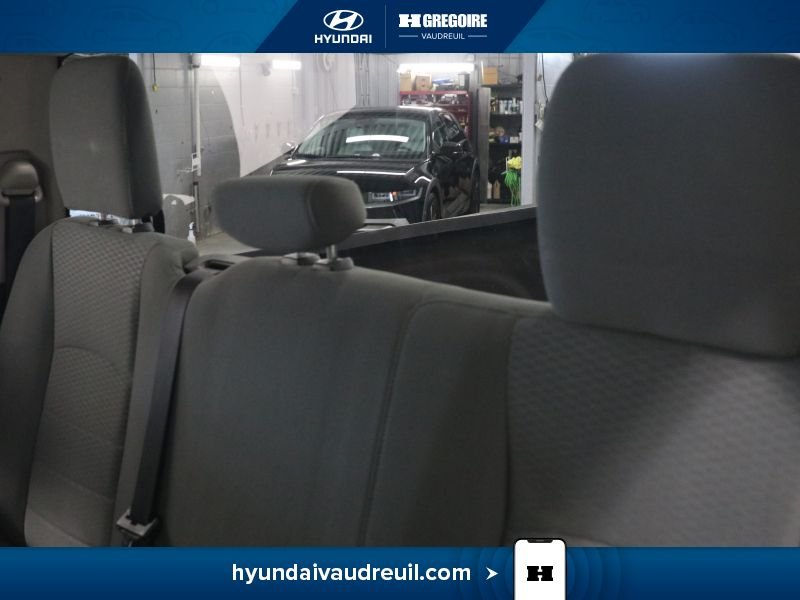 Dodge Ram YA857 | Express 4x4 Quad Cab 6'4" Box *Ltd Avail* 2018 Blanc Laval - photo #18