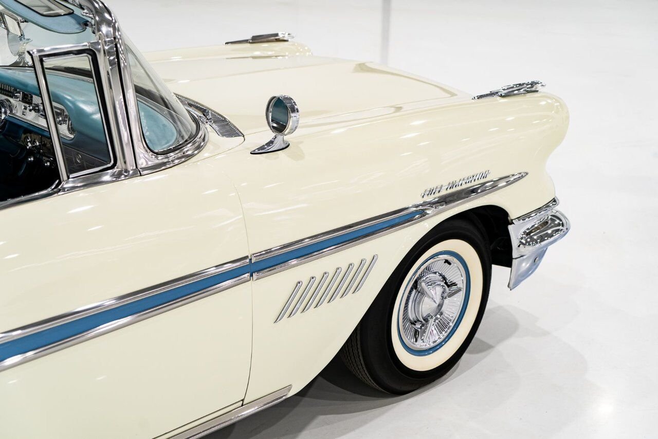 1957 Pontiac Bonneville *PRICE IN USD* Fuel injected 347/315HP 1 of 630 produced White Montreal - photo #44