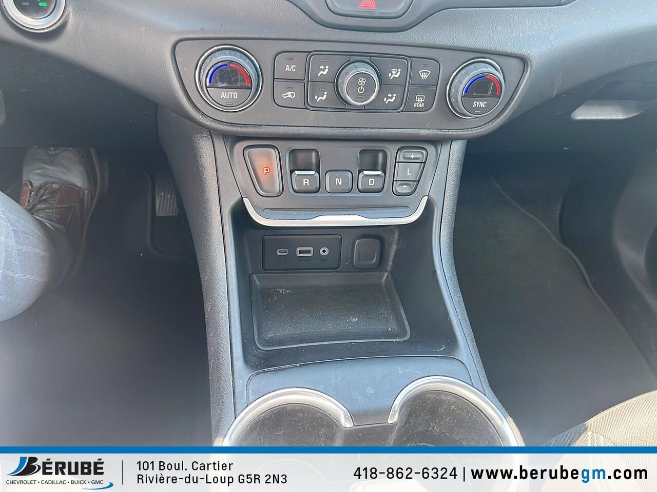 GMC Terrain AWD SLE 2019 Blanc Rivière-du-Loup - photo #13