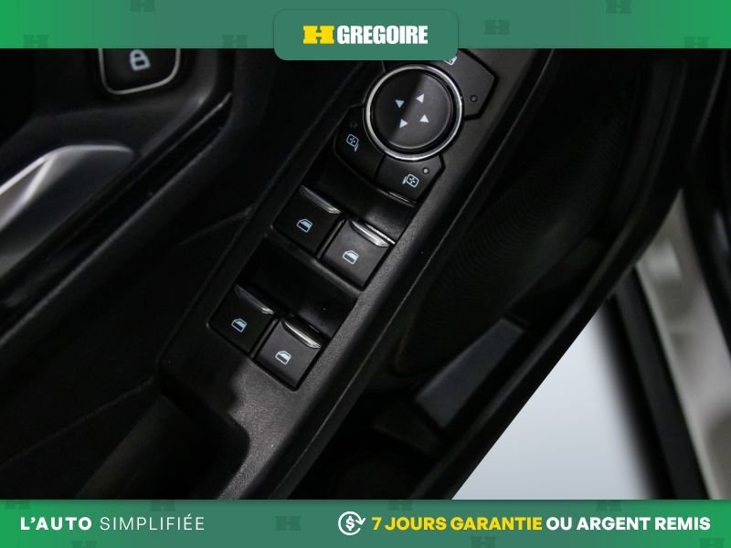 Ford Escape 2025 Blanc Blainville - photo #19