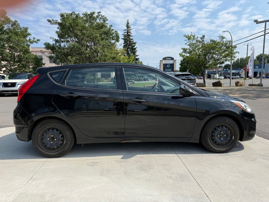2017 Hyundai Accent Voiture à hayon, 5 portes, boîte automatique GL Black