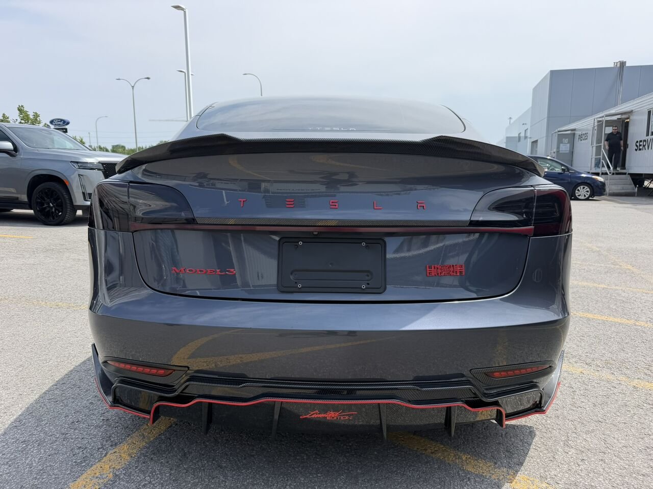 Tesla Model 3 CARBONE 2023 Argent Laval - photo #9
