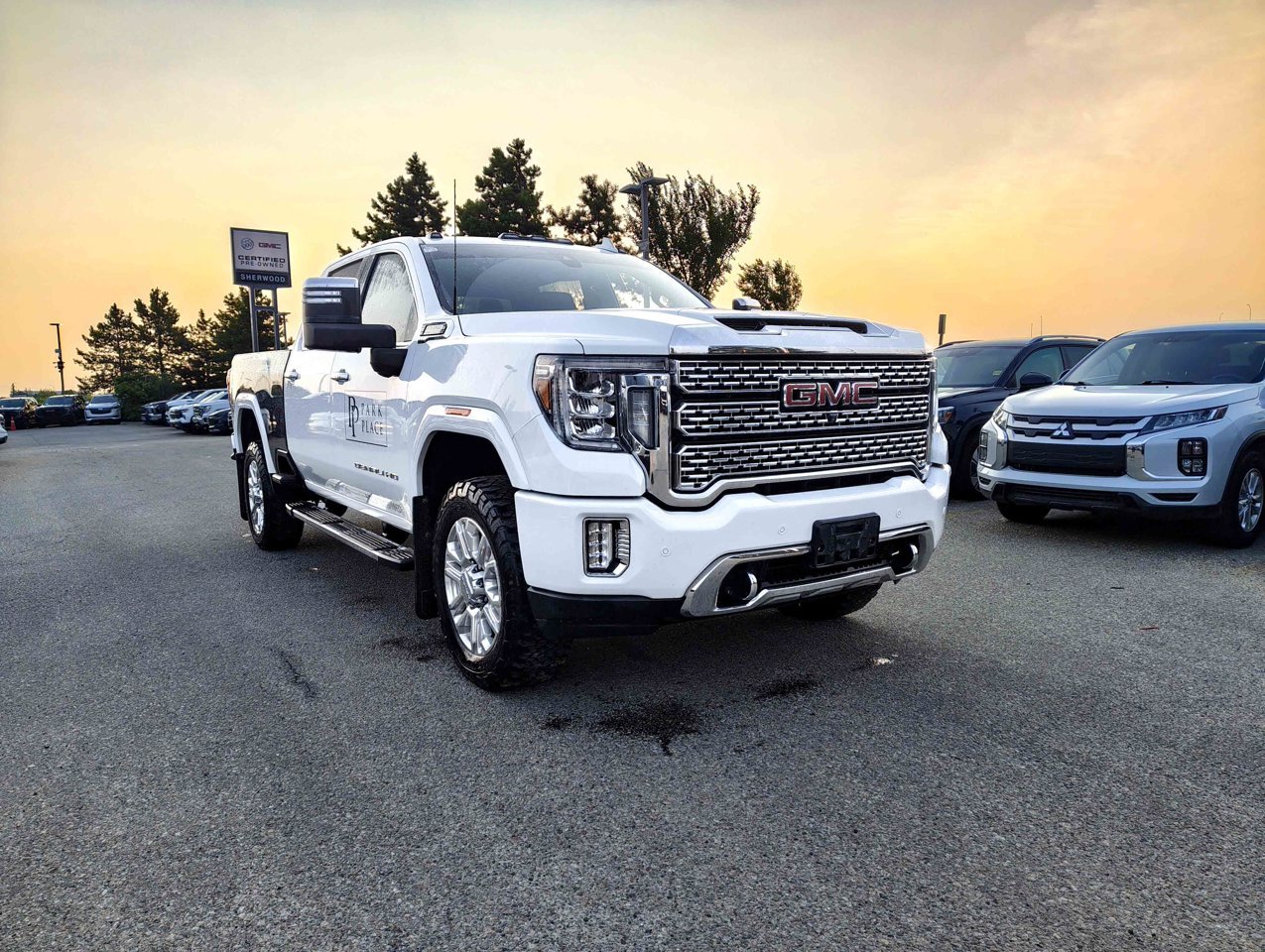 2023 GMC Sierra 3500HD 4WD Crew Cab 159 Denali White Sherwood Park - photo #2