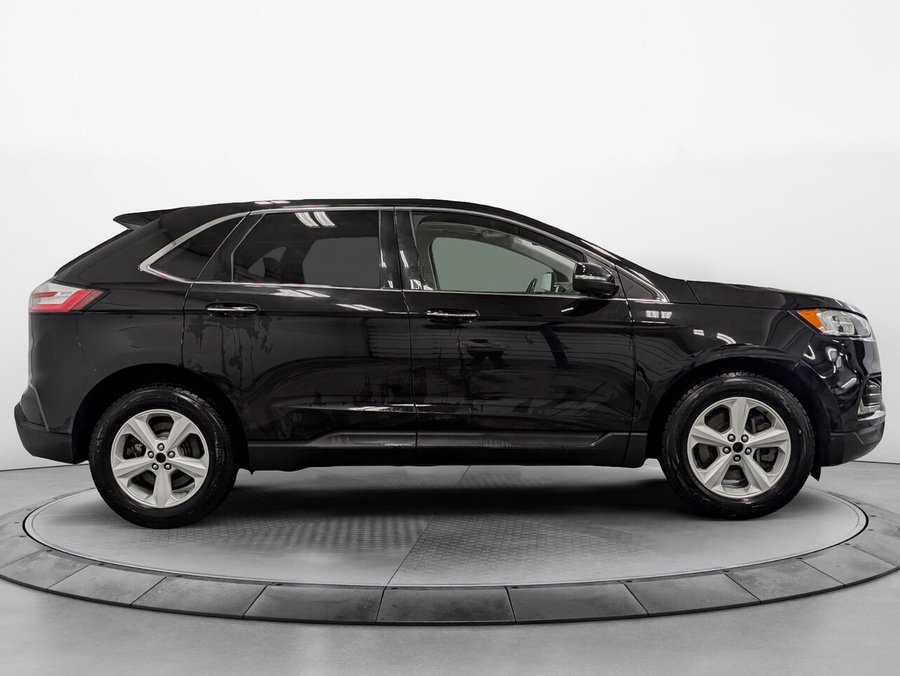 Ford Edge AWD Titanium Toit Pano Volant et Sièges Chauffants 2021 Autre