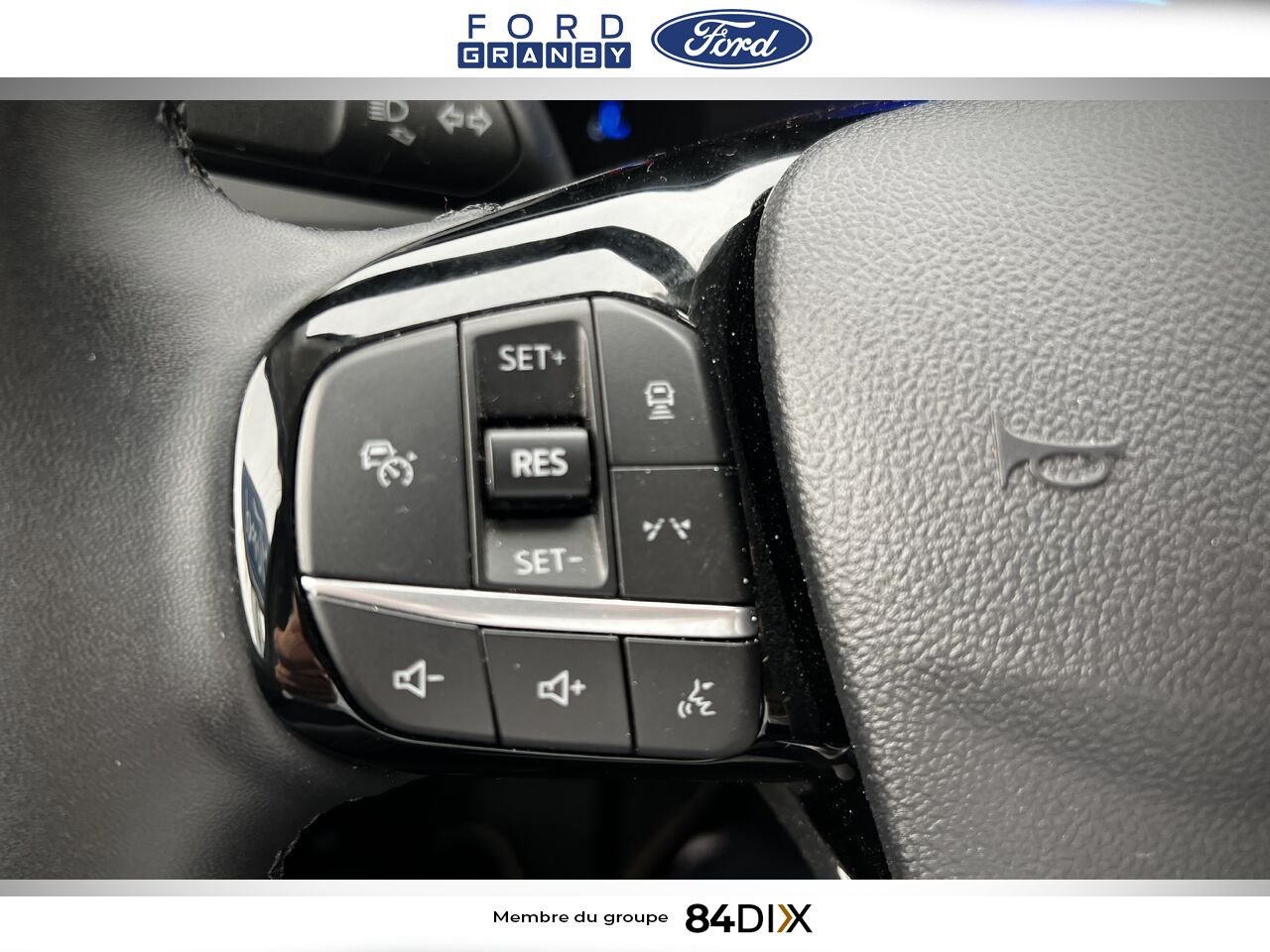 2025 Ford Escape White Granby - photo #15