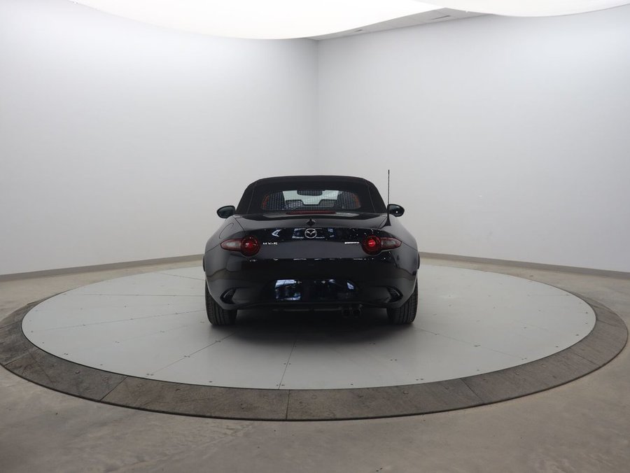 2023 Mazda MX-5 2023 Black