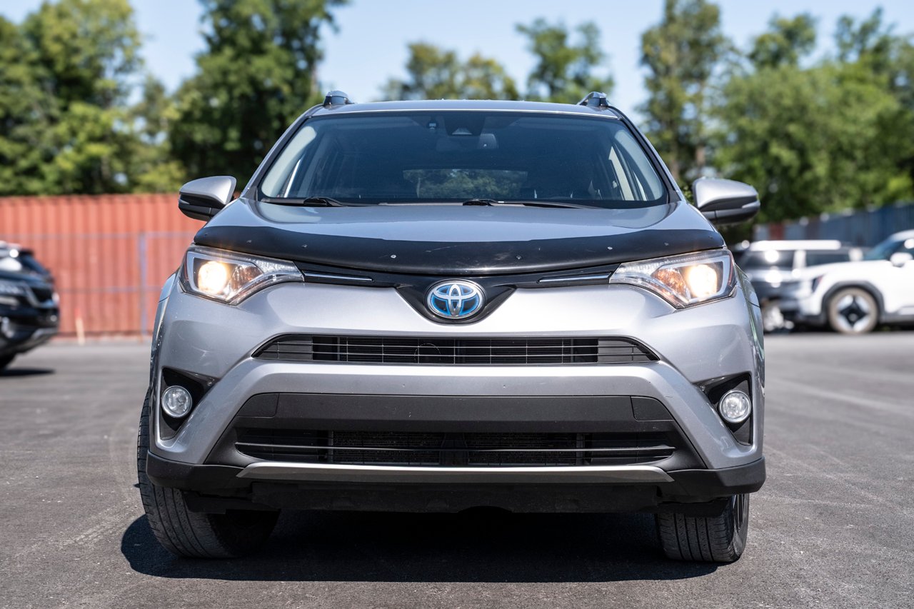 Toyota RAV4 2018 Gris Gatineau - photo #1
