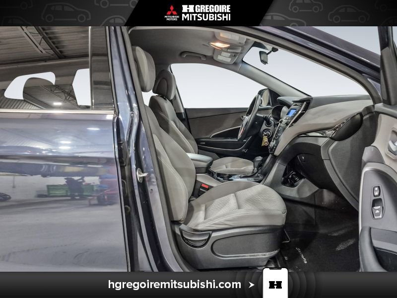 2016 Hyundai Santa Fe XL Grey Blainville - photo #15