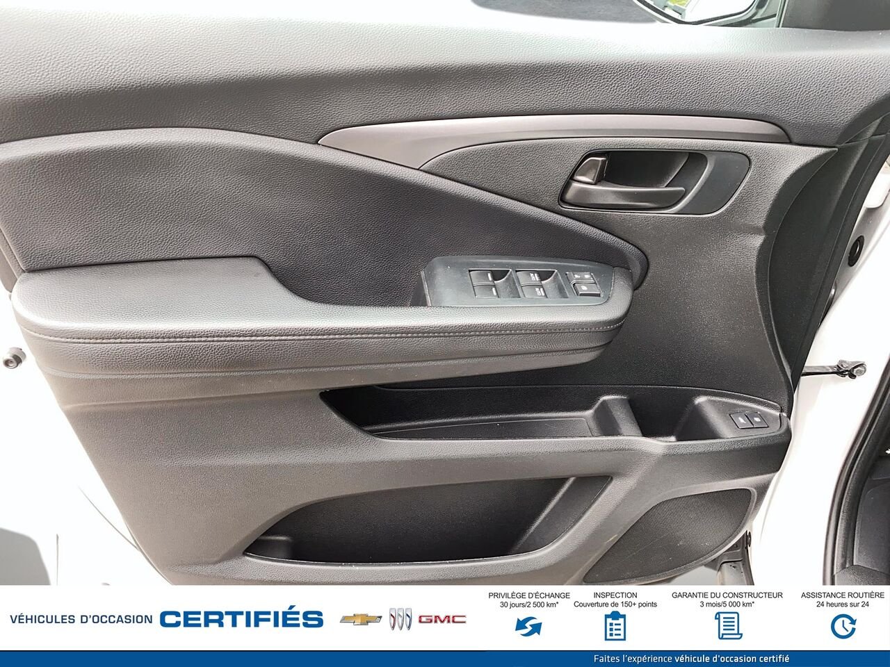 2023 HONDA PASSPORT S Sport Traction Intégrale White Montmagny - photo #9