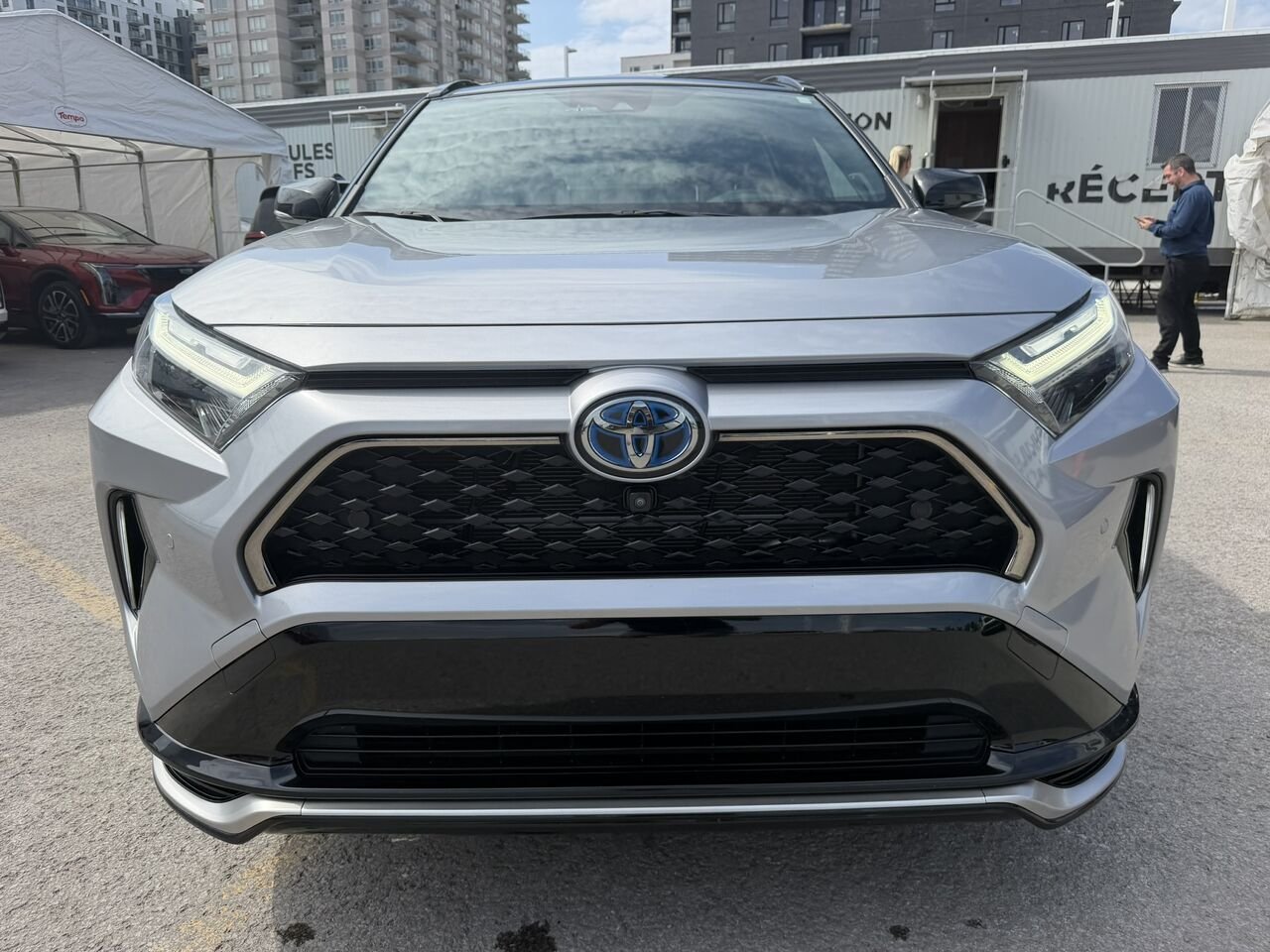 2023 Toyota RAV4 Prime XSE AWD Silver Laval - photo #20