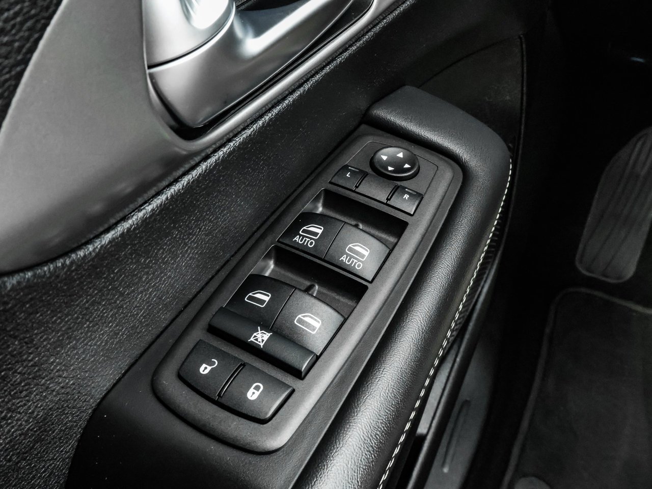 2025 Chrysler Grand Caravan SXT 2WD Black Sherwood Park - photo #19