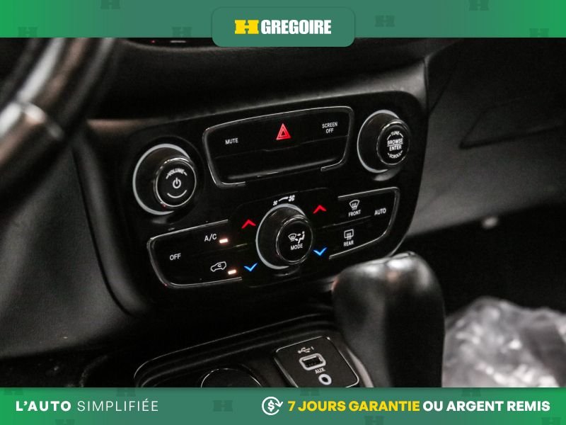 2019 Jeep Compass Silver Saint-Eustache - photo #20
