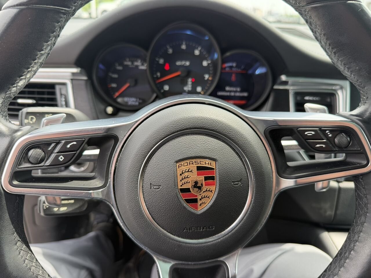 2018 Porsche Macan GTS AWD Red Laval - photo #27