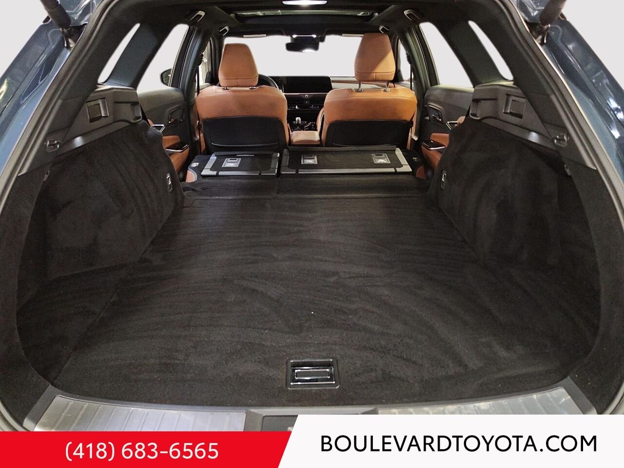 2025 Toyota Crown Signia 100029A-41 | LIMITED, AWD Storm Cloud Québec - photo #25