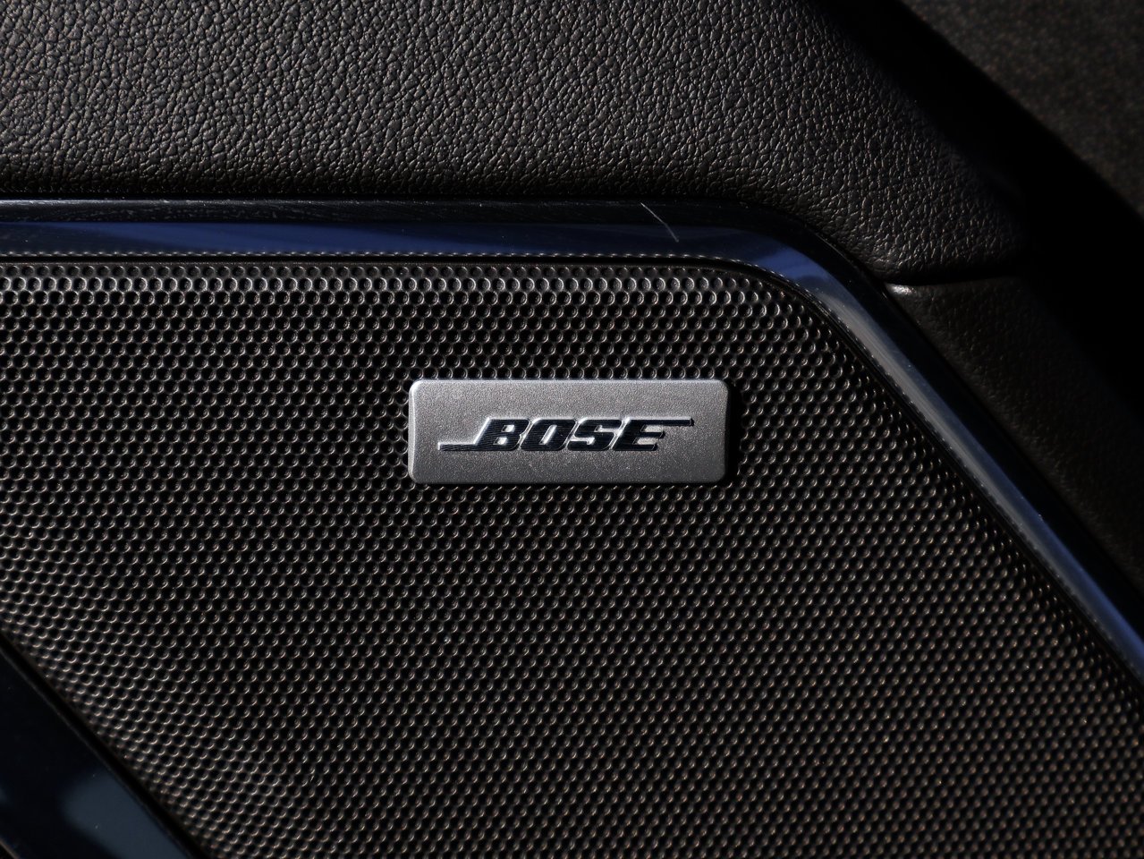 2025 Chevrolet Silverado 1500 4WD Crew Cab 147 LT Trail Boss Blue Sherwood Park - photo #18