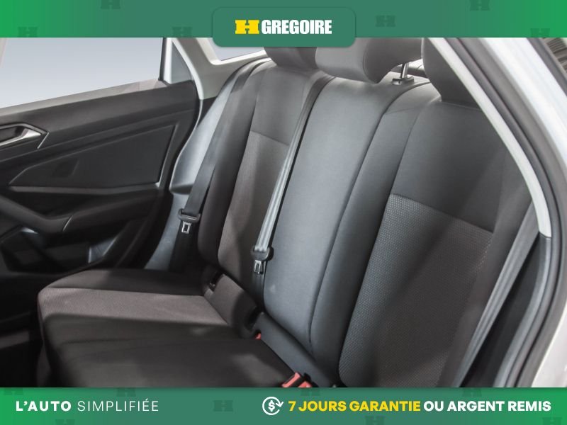 Volkswagen Jetta 2019 Blanc Laval - photo #21