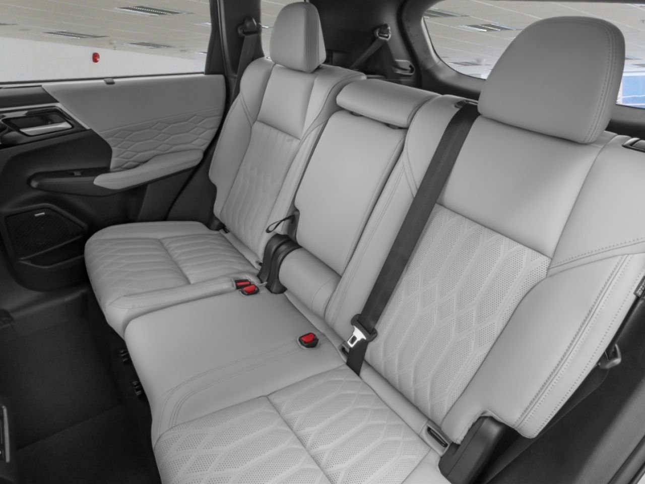 2025 MITSUBISHI Outlander Sterling Silver Amos - photo #4