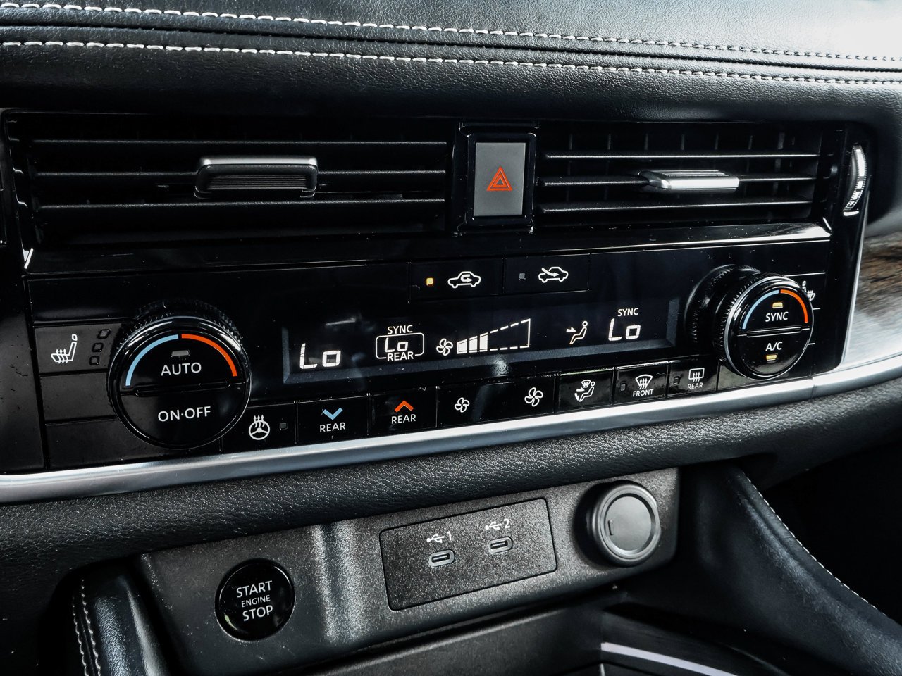 2024 Nissan Rogue AWD Platinum White Sherwood Park - photo #28