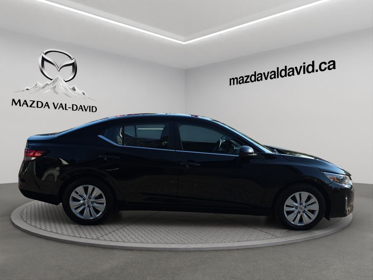 2024 Nissan Sentra S Plus CVT, caméra de recul, commande audio au volant, Apple Carplay Black Val-David - photo #3