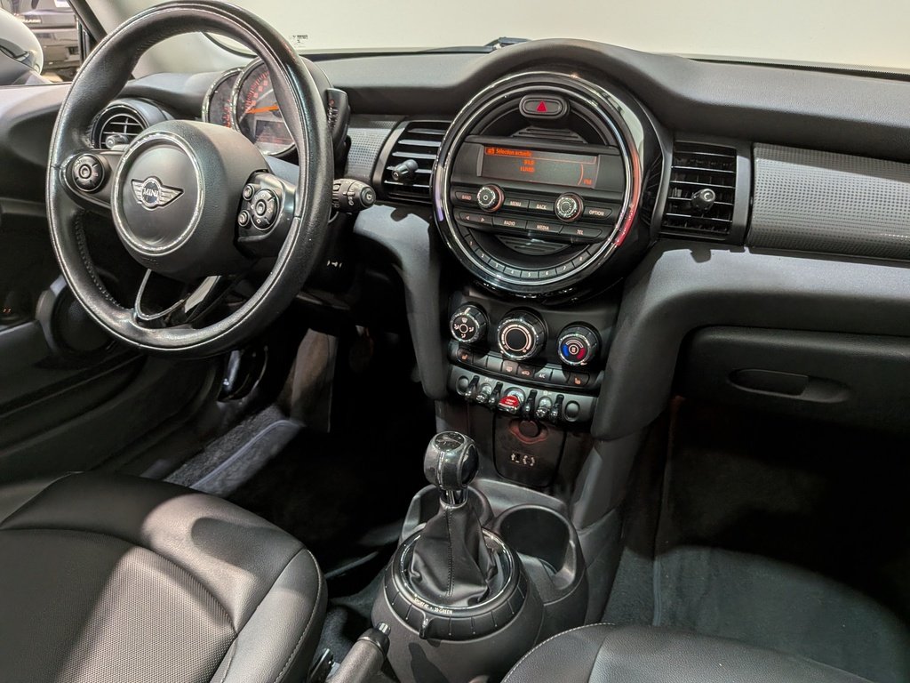 MINI Cooper Hardtop 3dr HB 2015 Bleu Val-David - photo #17