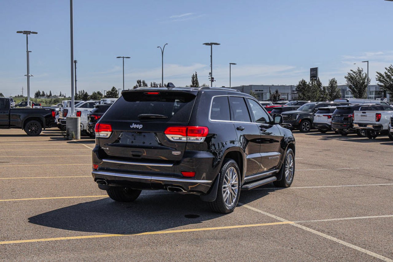 2017 Jeep Grand Cherokee 4WD 4dr Summit Black Sherwood Park - photo #8