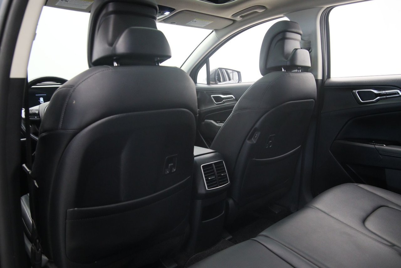 Kia Sportage NIV KNDPVCDF4R7244058 2024 Noir Chicoutimi - photo #9