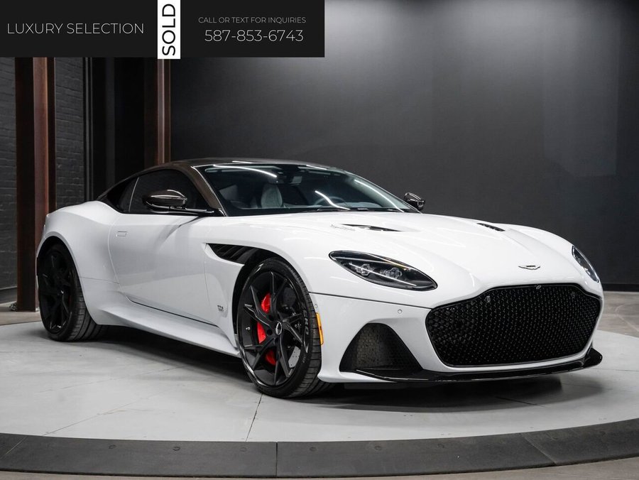 2019 Aston Martin DBS 2019 White
