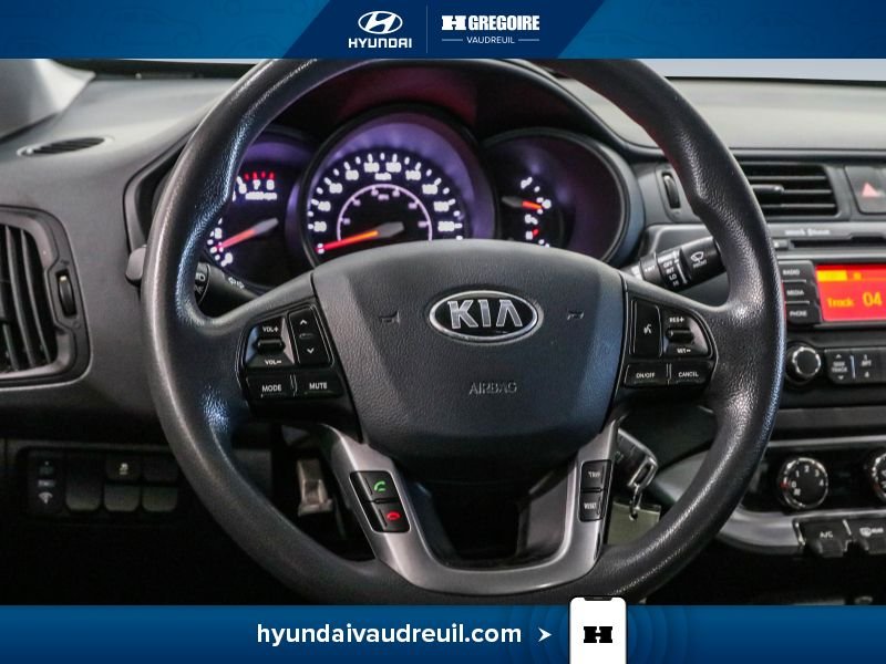 2015 Kia Rio Grey Laval - photo #19