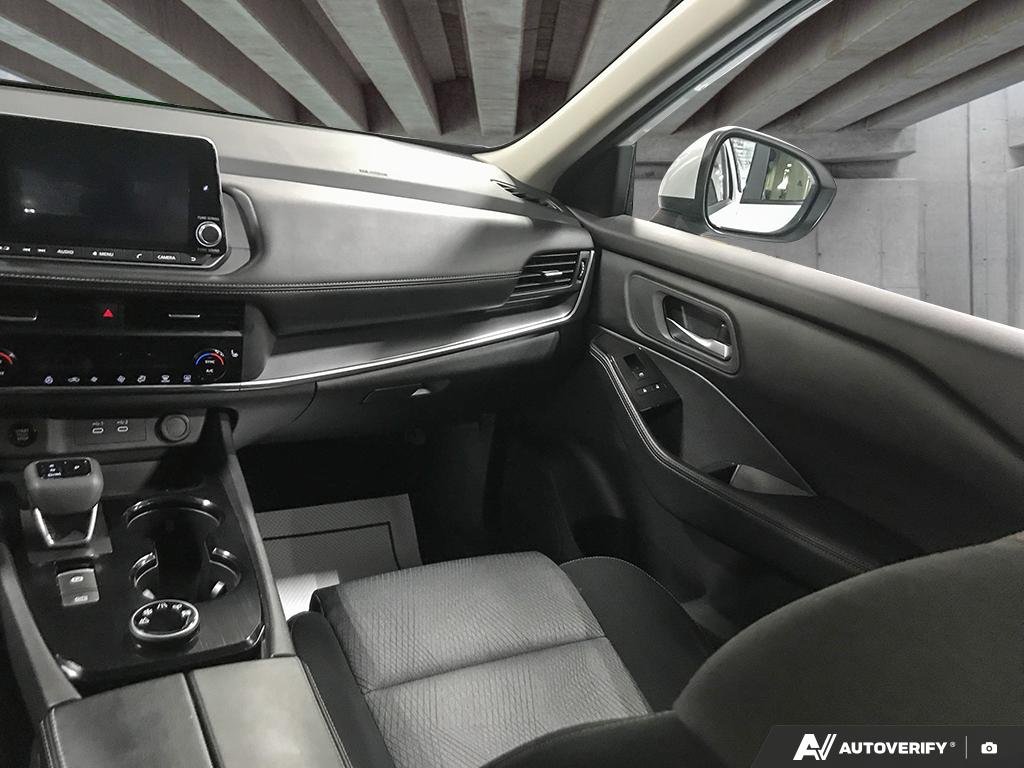 2024 Nissan Rogue 264010 | SV Moonroof White Edmonton - photo #24