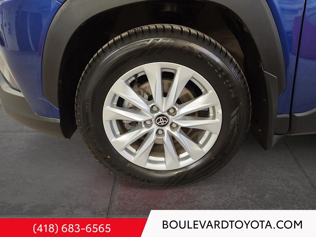 Toyota Corolla Cross 531733-87 | LE, AWD 2025 Bleu Québec - photo #6