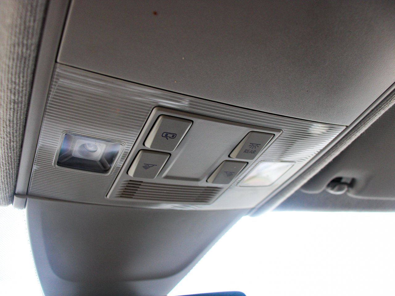 2024 Volkswagen Tiguan Comfortline 4MOTION Blue Sherwood Park - photo #27
