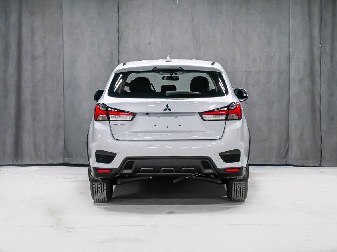 2026 Mitsubishi RVR ES White Diamond Montreal - photo #4
