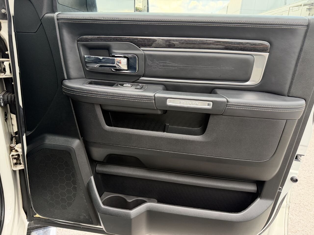 2018 Ram 1500 *DIESEL* LIMITED CREW CAB White Laval - photo #21