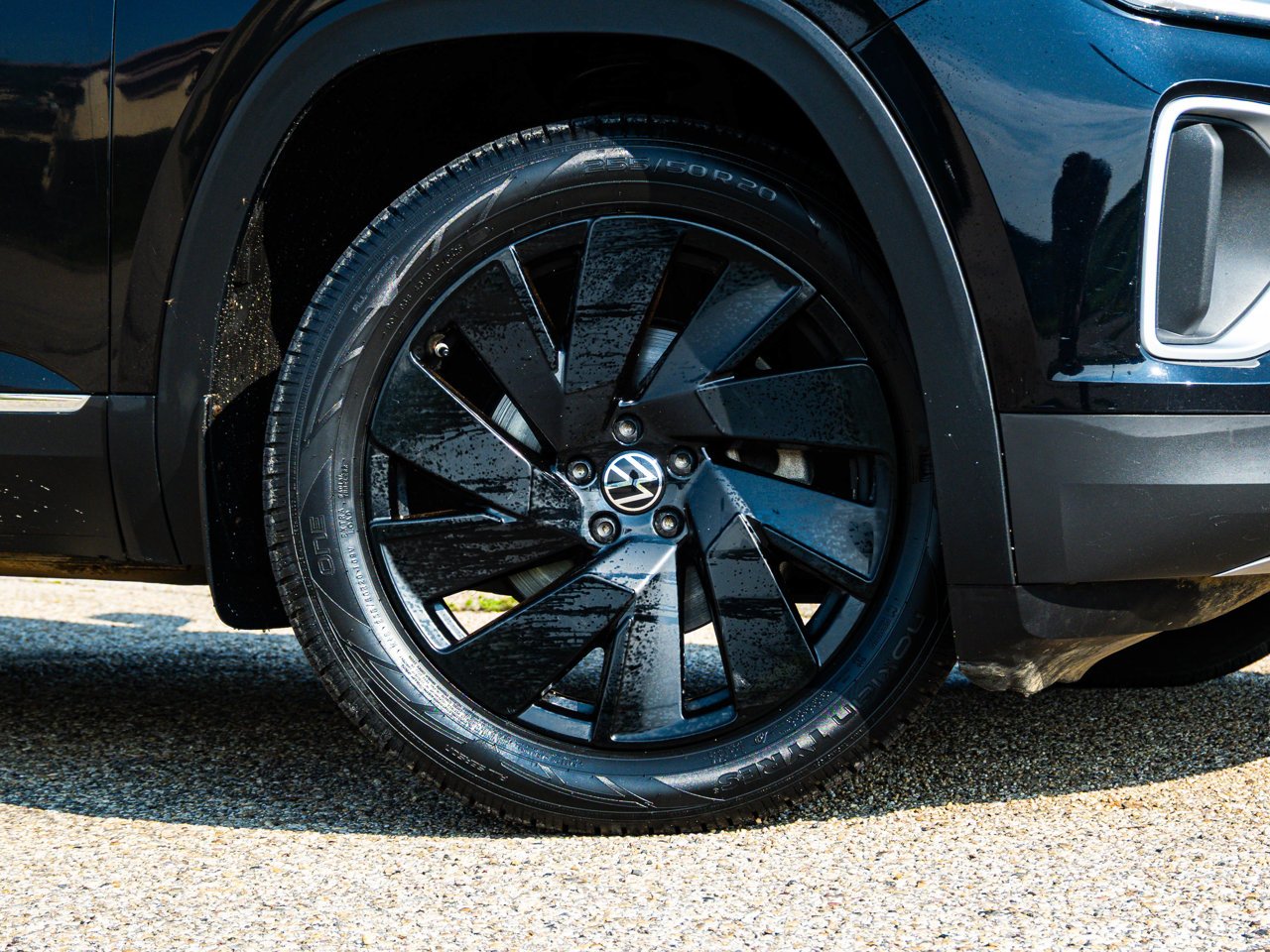 2024 Volkswagen Atlas Highline 2.0 TSI 4MOTION Black Sherwood Park - photo #4