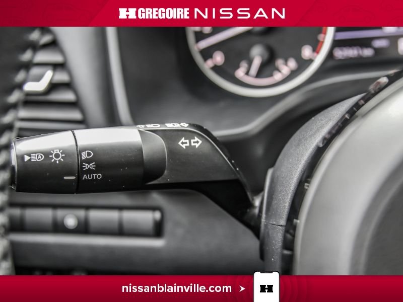 2023 Nissan Rogue Grey Blainville - photo #17