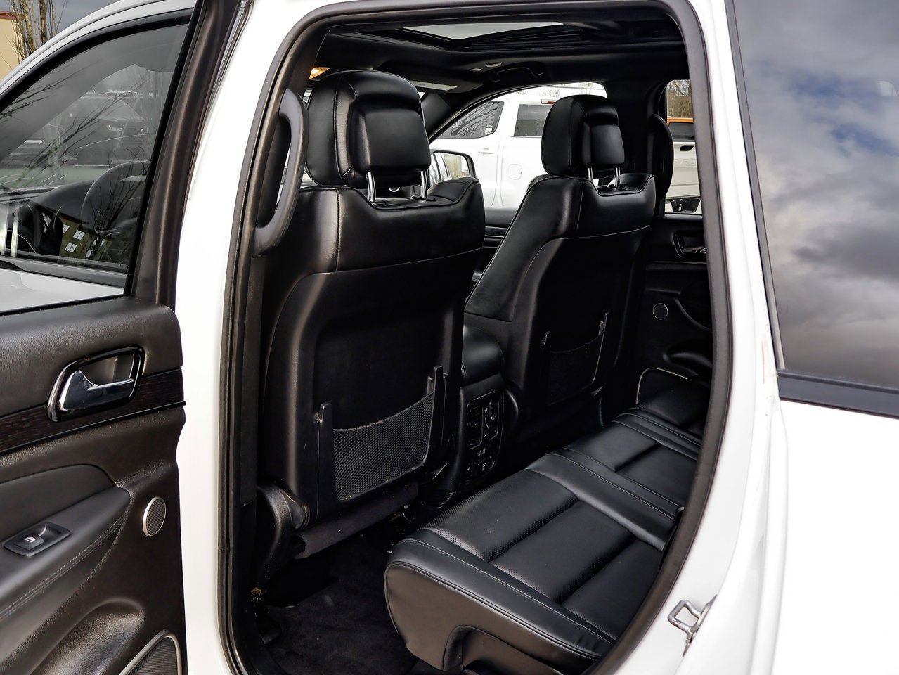 2021 Jeep Grand Cherokee High Altitude 4x4 White Sherwood Park - photo #28