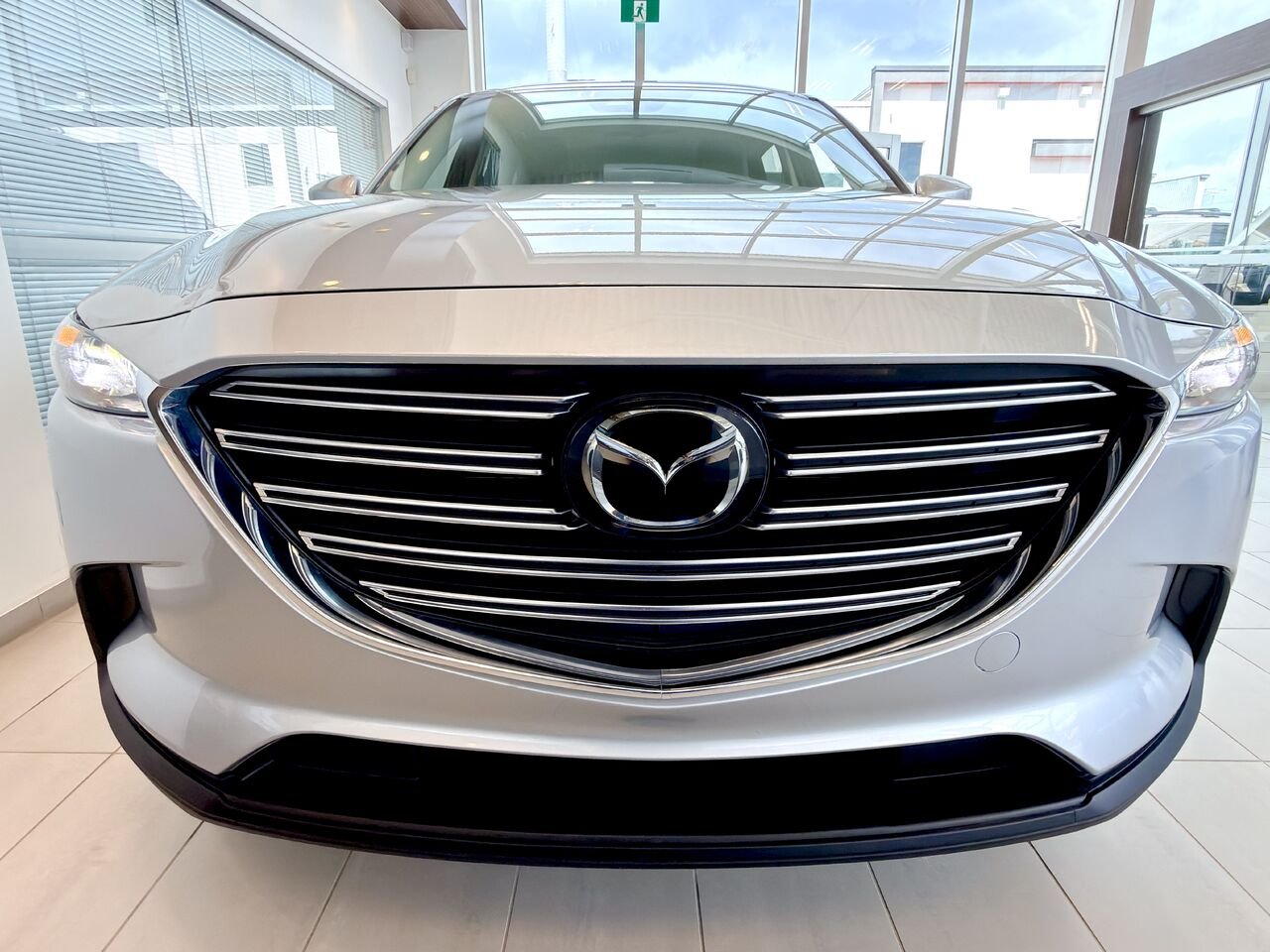 2022 Mazda CX-9 Grey Notre-Dame-des-Prairies - photo #5
