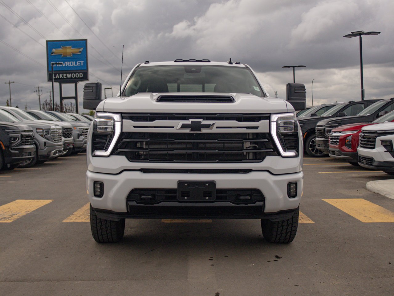 2024 Chevrolet Silverado 2500HD 4WD Crew Cab 159 LT White Sherwood Park - photo #2