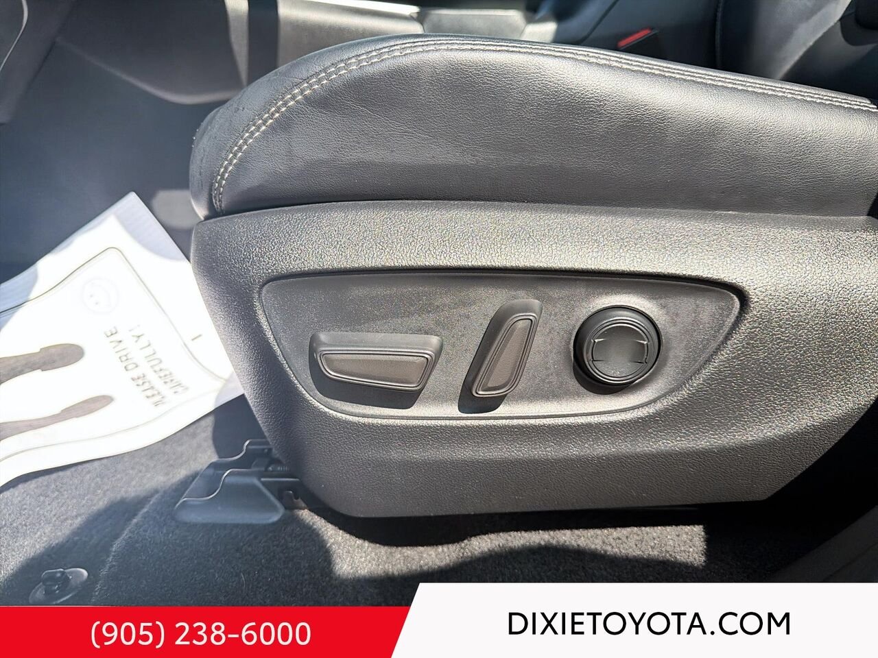 2021 Toyota RAV4 LIMITED AWD / HEATED AND VENTILATED SEATS / MOONROOF / LEATHER SURFACE / ALLOY WHEELS / CARPLAY AND ANDROID AUTO Grey Mississauga - photo #10