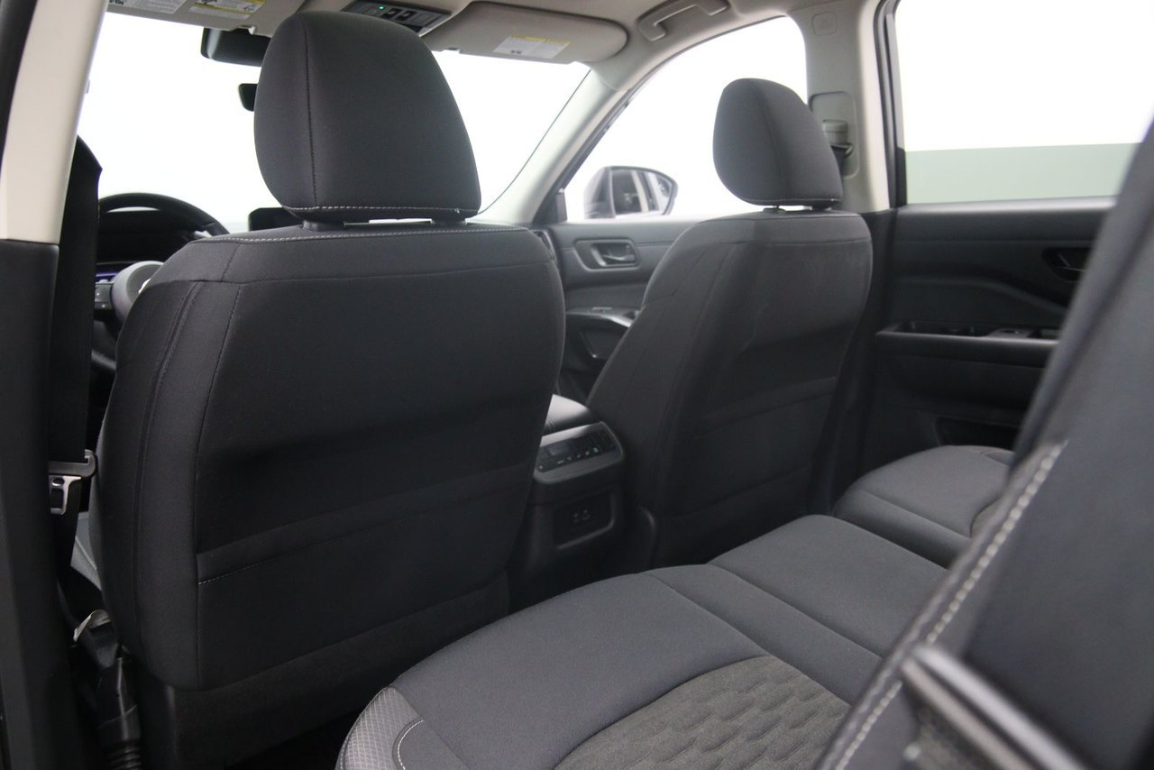 Nissan Pathfinder NIV 5N1DR3BE0RC216097 2024 Noir Chicoutimi - photo #9