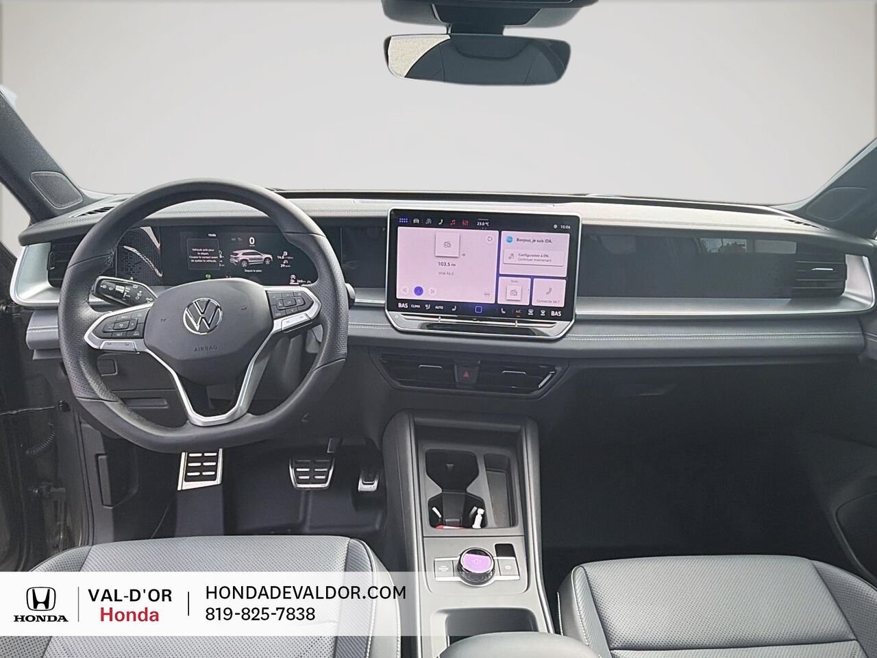 Volkswagen Tiguan Comfortline R-Line Black Edition 4MOTION 2026 Vert Val-d'Or - photo #9