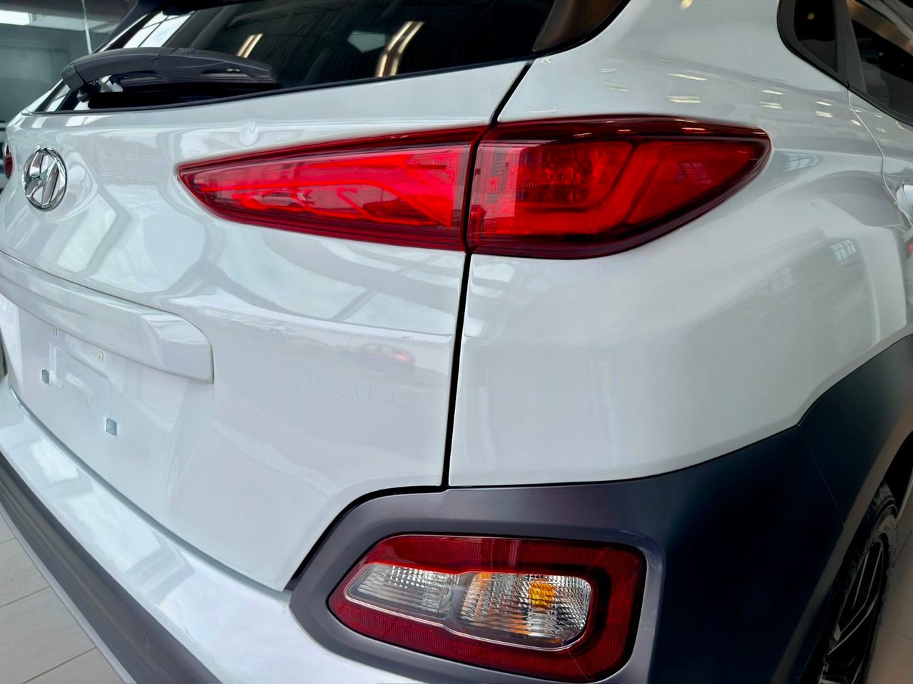 Hyundai Kona électrique 2021 Blanc Notre-Dame-des-Prairies - photo #10