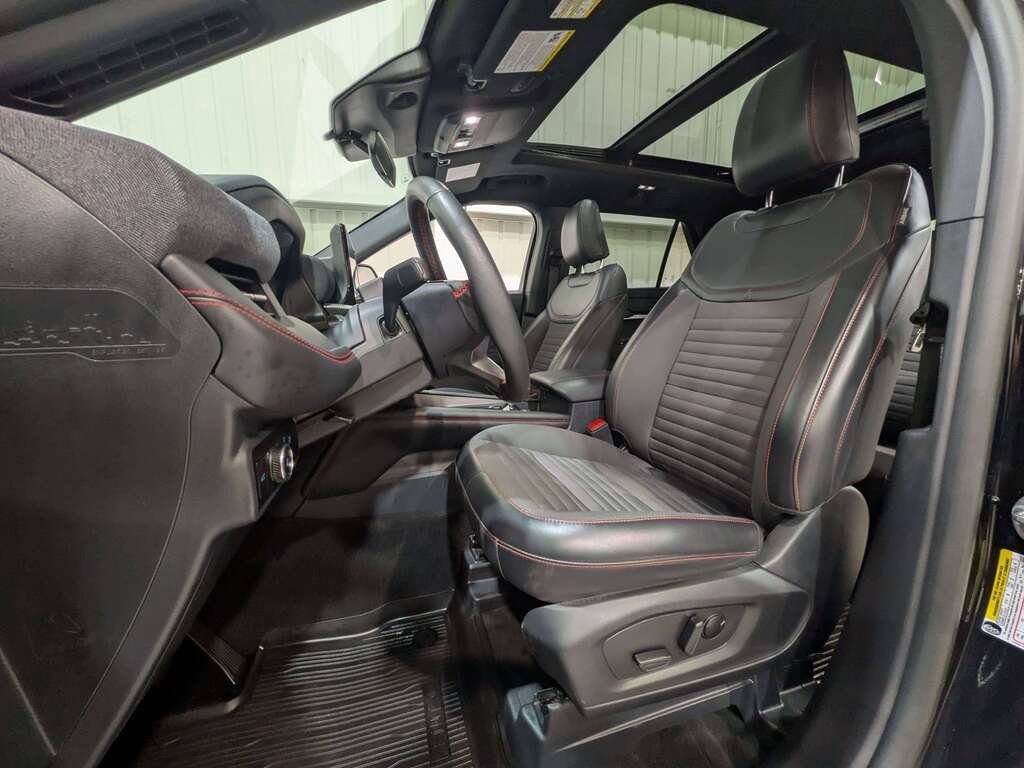 2025 Ford Explorer ST-Line 4WD Black Val-David - photo #1